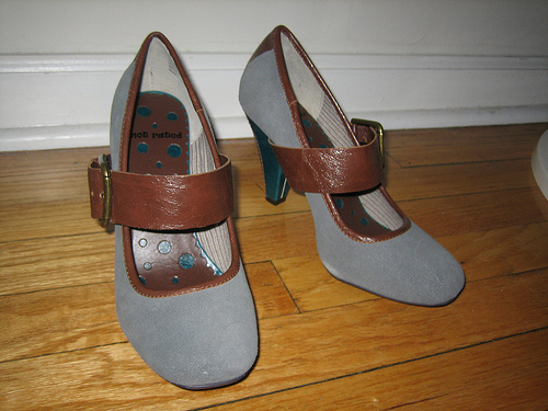 gray-heels