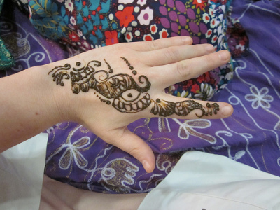 indian wedding henna top of hand