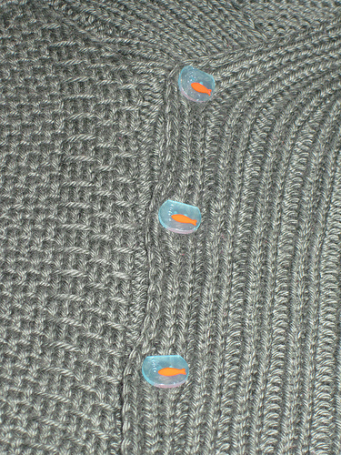 L'illo Sweater with buttons
