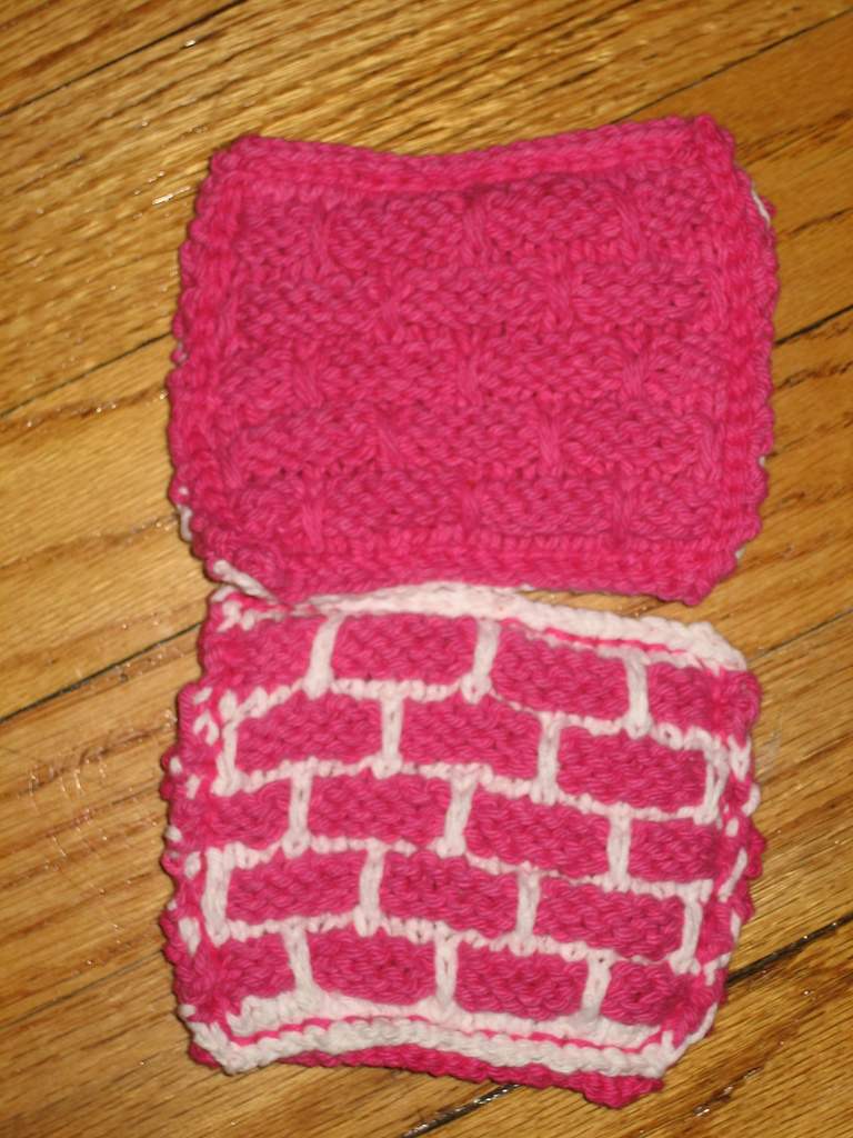 pink-dishcloth-closeup